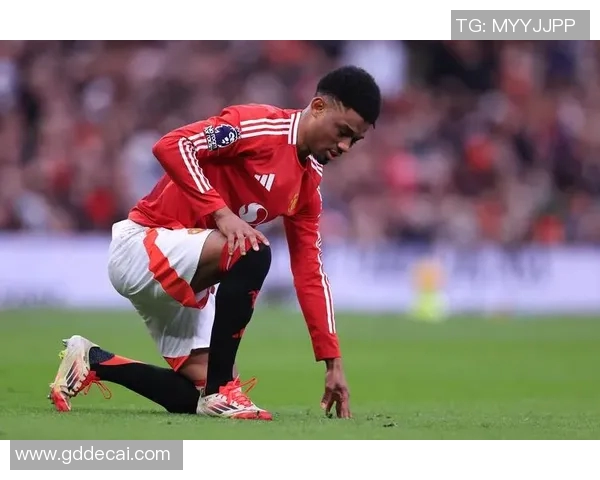 足球明星26号的身份揭秘及其在赛场上的精彩表现分析